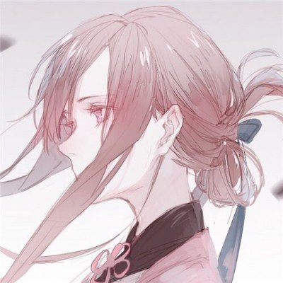 武汉暴雨 楼门化身“水帘洞”